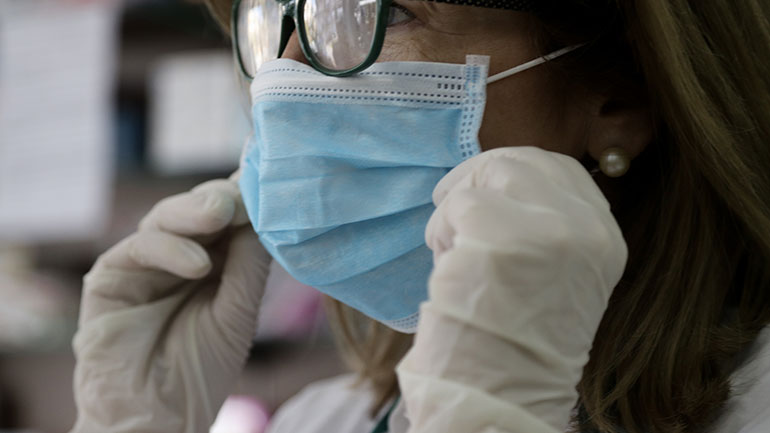 Θετικός στον κορωνοϊό γιατρός στο νοσοκομείο της Καλαμάτας