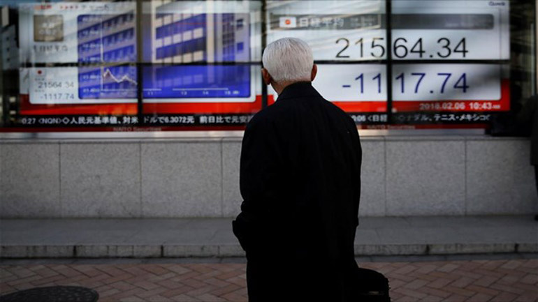 Πτώση των βασικών δεικτών στο αρχικό στάδιο των συναλλαγών του Τόκιο