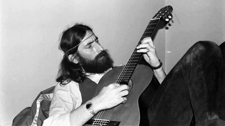 Σαν σήμερα ο Νικόλας Άσιμος ταξίδεψε στη γειτονιά των Αγγέλων