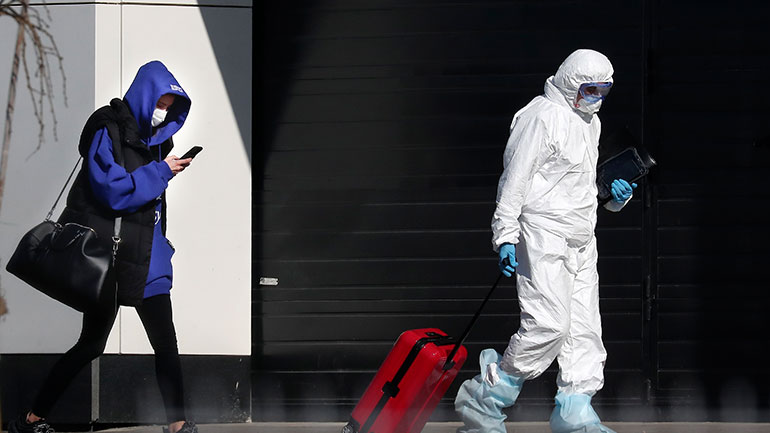 Κορωνοϊός: Η Ρωσική Ορθόδοξη Εκκλησία εφαρμόζει αυστηρά μέτρα υγειονομικής προστασίας σε εκκλησίες, ναούς και μοναστήρια