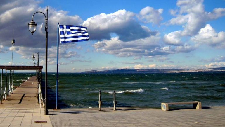 Συμπλοκές πολιτών με την ΕΛΑΣ στη Θεσσαλονίκη – Δεν ήθελαν να γυρίσουν σπίτια τους