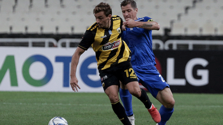 Συγκινητική πρωτοβουλία από τον Ζεράλδες – Προσφέρθηκε να κάνει τα ψώνια για τις ευπαθείς ομάδες