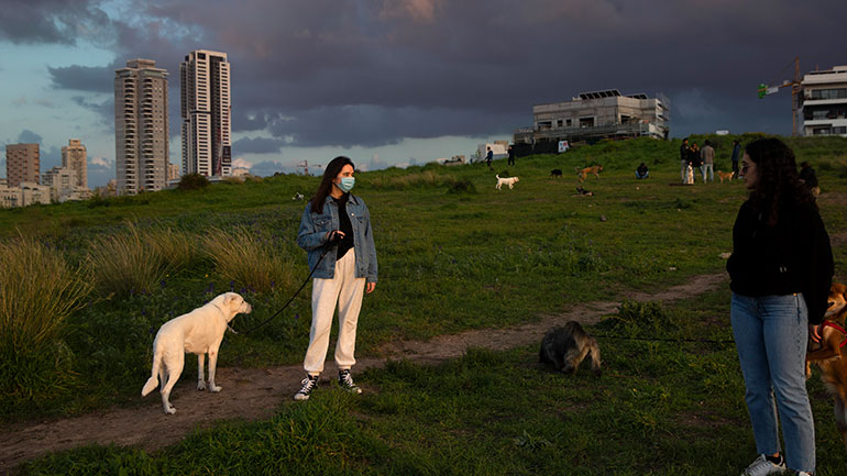 Κορωνοϊός: Το Ισραήλ απαγορεύει την είσοδο στους ξένους