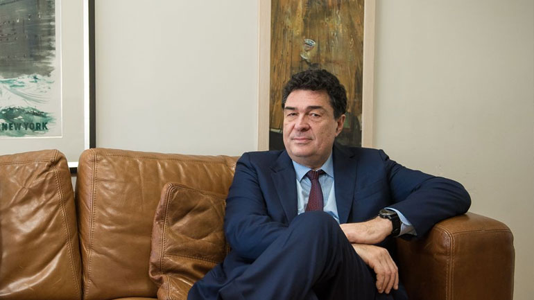 Θετικός στον κορωνοϊό ο Αλέξης Παπαχελάς