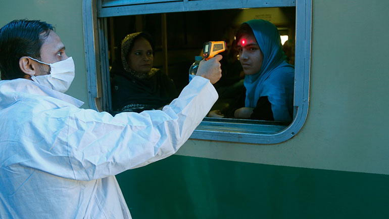 Πρώτος θάνατος στο Πακιστάν από τον κορωνοϊό