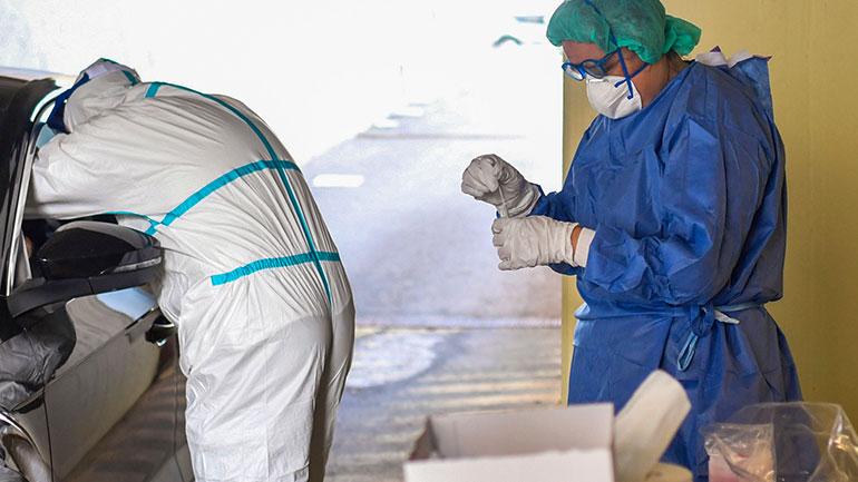 Βουλγαρία-Covid-19: Βρετανοί σκιέρ αποκλείστηκαν στο χιονοδρομικό θέρετρο Μπάνσκο που τέθηκε σε καραντίνα