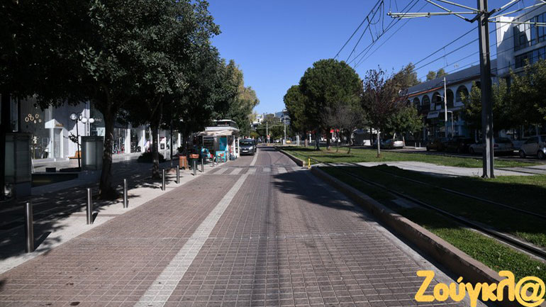 Η εικόνα της πρωτεύουσας με κλειστά καταστήματα