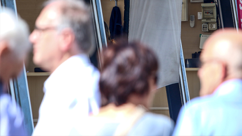 Ανησυχούν οι νησιώτες για τον «εισαγώμενο» κορωνοϊό – Τι θα γίνει με τους τουρίστες