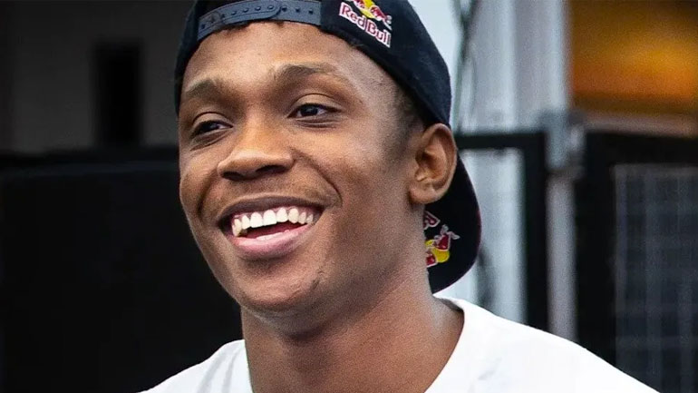 Πώς θα γίνεις επαγγελματίας παίκτης στο FIFA όσο είσαι σπίτι;