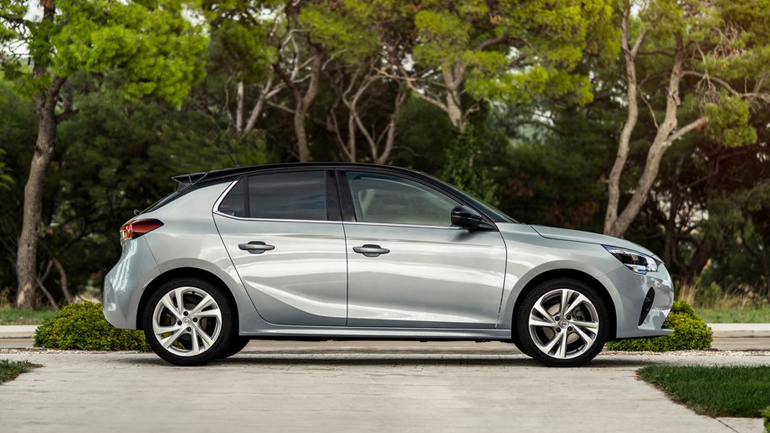 Προσφέρεται στις εξοπλιστικές εκδόσεις Edition, Elegance και GS-Line