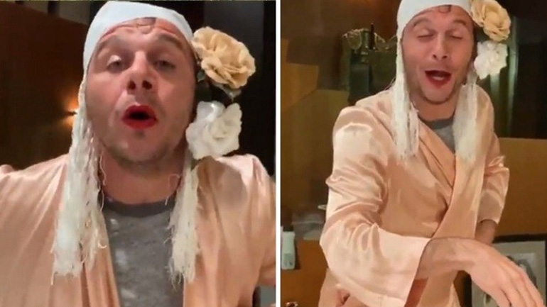 Ο Χοακίν ντύθηκε γυναίκα και τραγούδησε Gypsy Kings