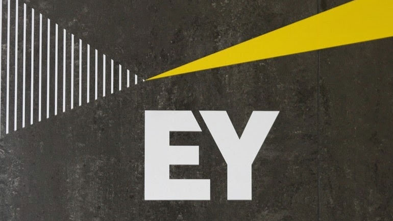 EY: Πολύπλευρος ο αντίκτυπος του κορωνοϊού στις επιχειρήσεις