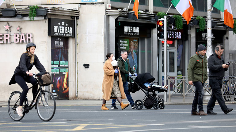 Ιρλανδία: Τουλάχιστον 30.000 εθελοντές θα συνεισφέρουν στη μάχη κατά του κορωνοϊού