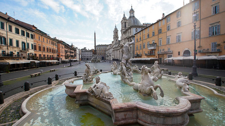 Ιταλία: «Θα συνεχιστεί η παύση των εμπορικών δραστηριοτήτων και της λειτουργίας των σχολείων»