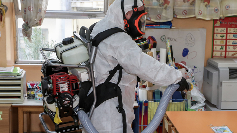 Όλες οι προφυλάξεις από τον κορωνοϊό: Πλύσιμο χεριών, μετακινήσεις και εργασία