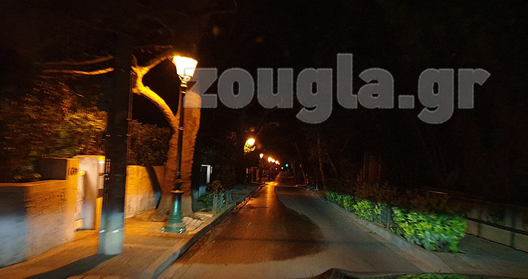 Οδός Όθωνος στην Κηφισιά.  Δεν υπάρχει ψυχή...