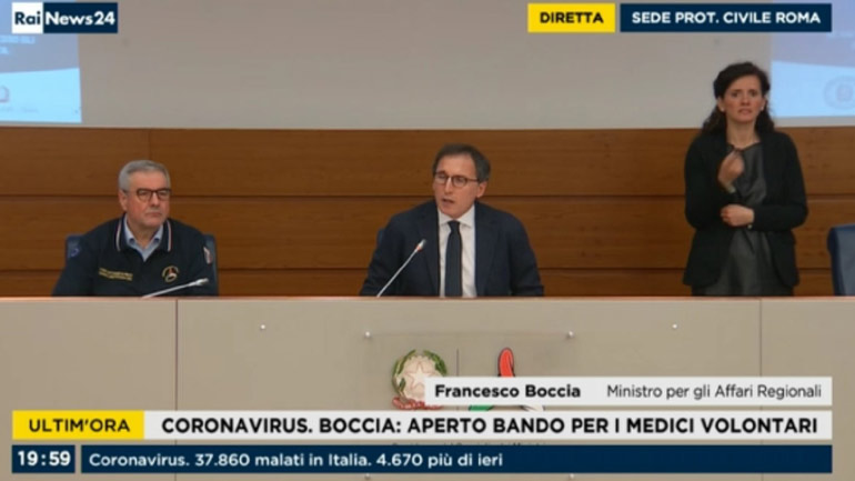 Δραματική έκκληση Ιταλού υπουργού προς όλους τους γιατρούς της χώρας