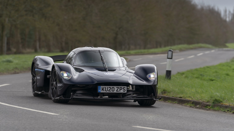 Η εξωτική Valkyrie βγήκε στον δρόμο