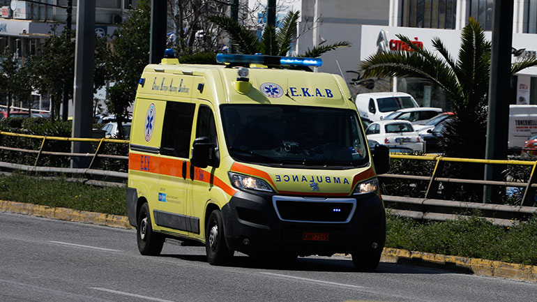 Κόρινθος: Άνδρας βρέθηκε νεκρός μέσα στο αυτοκίνητό του