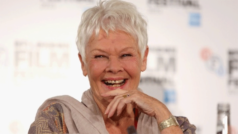 Η Τζούντι Ντεντς θυμίζει σε όλους ότι πρέπει «να συνεχίσουν να γελούν»