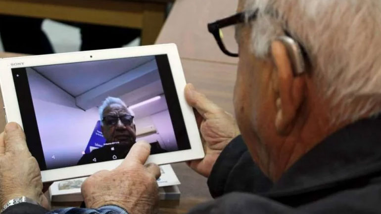 Πώς να μάθετε το Internet σε ηλικιωμένους