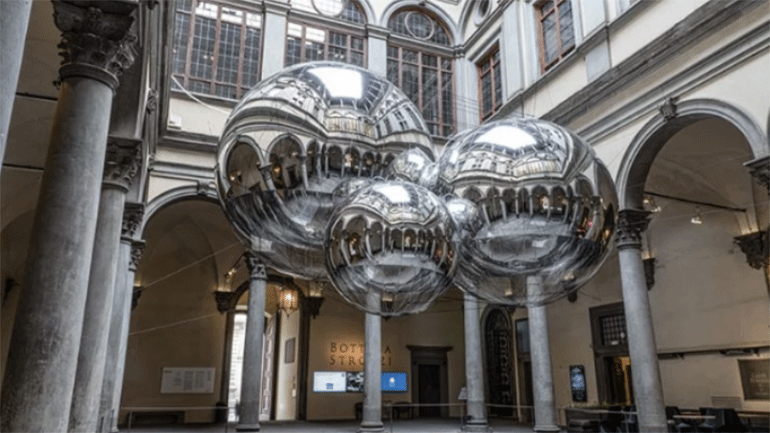 «Aria», μια «προφητική» έκθεση στο Palazzo Strozzi που διακόπηκε λόγω του κορωνοϊού