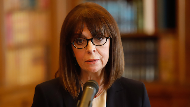 Τηλεδιάσκεψη Σακελλαροπούλου με τον πρέσβη των ΗΠΑ, Τζ. Πάιατ