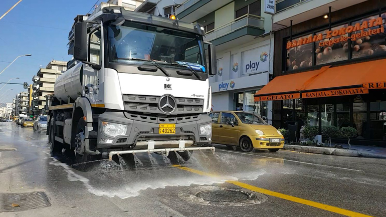 Καθημερινή απολύμανση σε όλους τους δρόμους του Βόλου