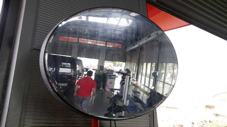 Υπ. Μεταφορών: Προσωρινή απαγόρευση λειτουργίας των ιδιωτικών ΚΤΕΟ Υπ. Μεταφορών: Προσωρινή απαγόρευση λειτουργίας των ιδιωτικών ΚΤΕΟ