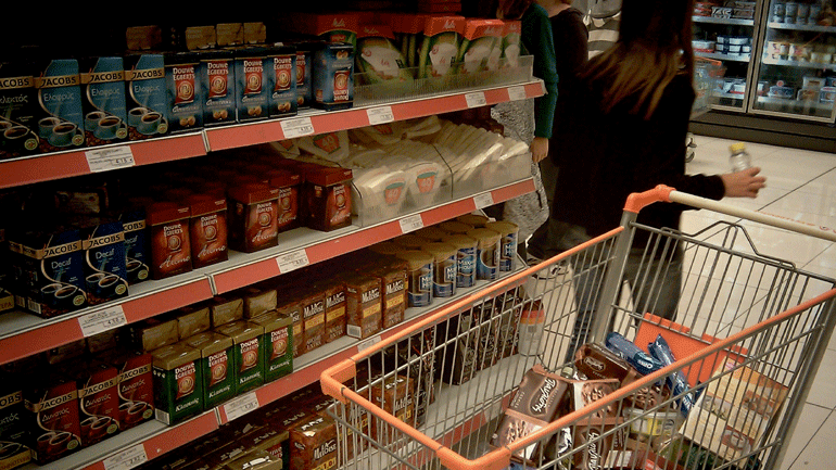 Επεκτείνεται η λειτουργία των σούπερ μάρκετ – Θα πωλούν και εφημερίδες