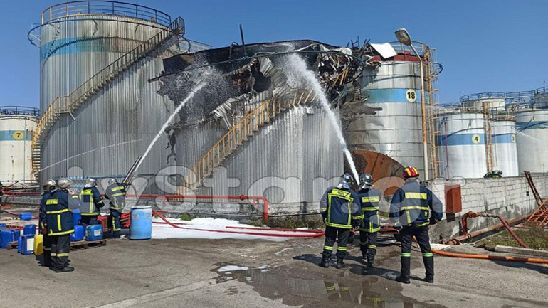 Αντιμετωπίστηκε η πυρκαγιά στο εργοστάσιο χημικών στην Αυλίδα Ευβοίας – Η ανακοίνωση της εταιρείας