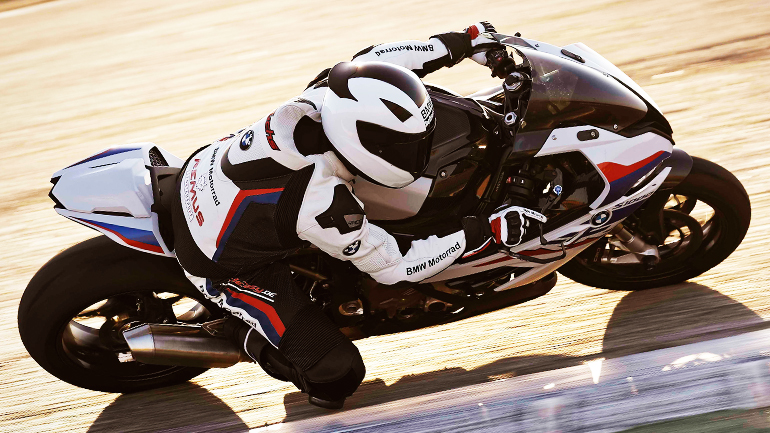 BMW M Performance: Αγωνιστικά αξεσουάρ και για μοτοσυκλέτα!