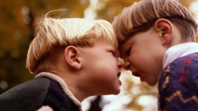 Τι να κάνετε όταν το παιδί σας γίνεται επιθετικό απέναντι σε άλλα παιδιά;