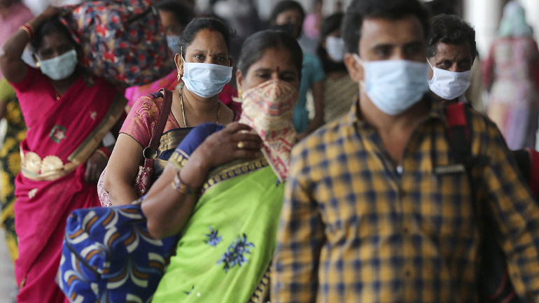 Covid-19: Aπαγόρευση κυκλοφορίας για 14 ώρες στην Ινδία