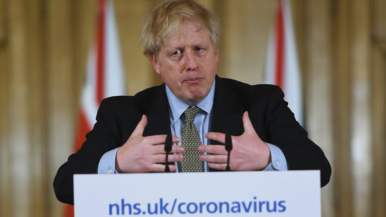 Τζόνσον: Η Βρετανία βρίσκεται δύο με τρεις εβδομάδες πίσω από την Ιταλία στην εξάπλωση του ιού