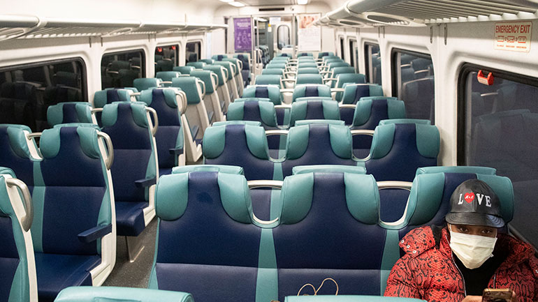 Περισσότερα από 8.000 κρούσματα κορωνοϊού στη Νέα Υόρκη