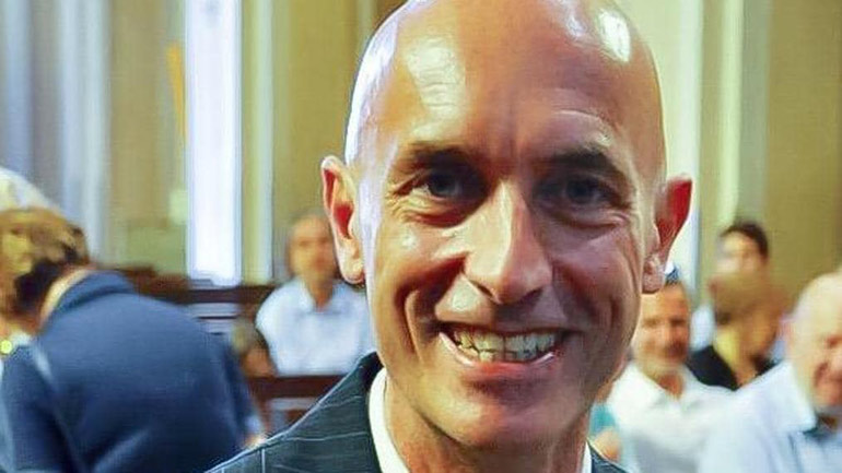 Το μήνυμα του Ιταλού γιατρού Giuseppe Cipolla, που αντιμετώπισε τους πρώτους ασθενείς του Covid-19