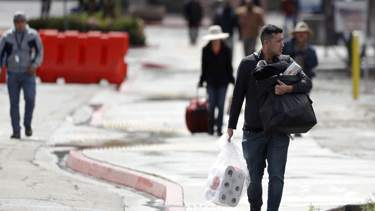 ΗΠΑ: Καλούν τους καταναλωτές να μην διαθέτουν χρησιμοποιημένες σακούλες λόγω εξάπλωσης του ιού ΗΠΑ: Καλούν τους καταναλωτές να μην διαθέτουν χρησιμοποιημένες σακούλες λόγω εξάπλωσης του ιού