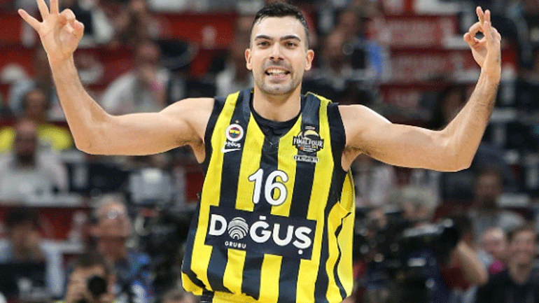 Κώστας Σλούκας: Θετικός στον κορωνοϊό ο μπασκετμπολίστας