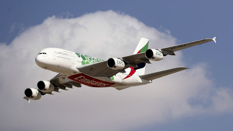 ΗΑΕ-Covid-19: Η Emirates Airlines θα διατηρήσει τις εμπορικές πτήσεις προς 13 προορισμούς