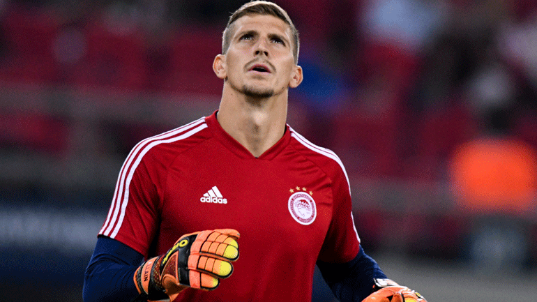 Ολυμπιακός: Ο Αλέν με μήνυμα στη νοηματική προτρέπει τον κόσμο να μείνει σπίτι