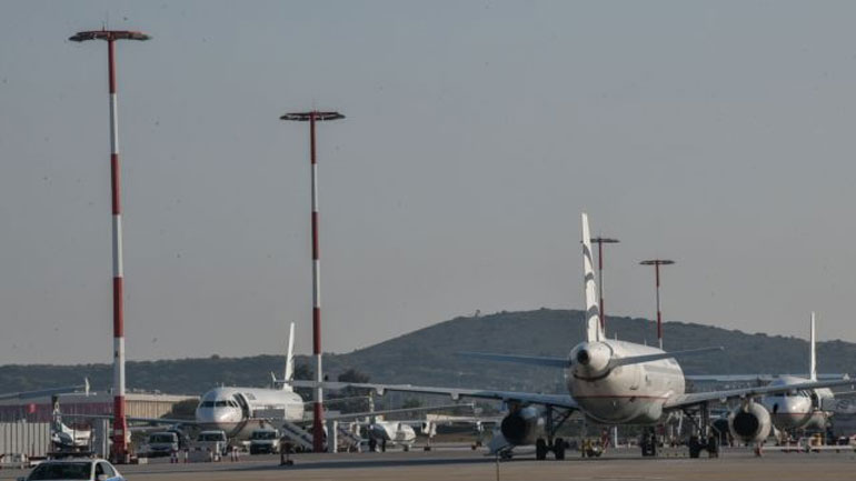 Κορωνοϊός: Τέλος οι πτήσεις από Βρετανία και Τουρκία