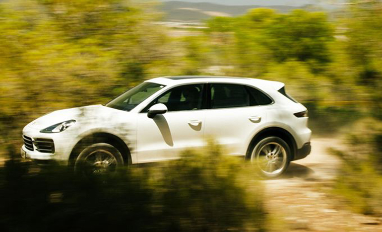 Ο Όμιλος Μοτοδυναμική θα διαθέσει ακόμα και αυτοκίνητα Porsche προκειμένου να βοηθήσουν τις Αρχές στο δύσκολο έργο που έχουν να αντιμετωπίσουν με τον αόρατο εχθρό…