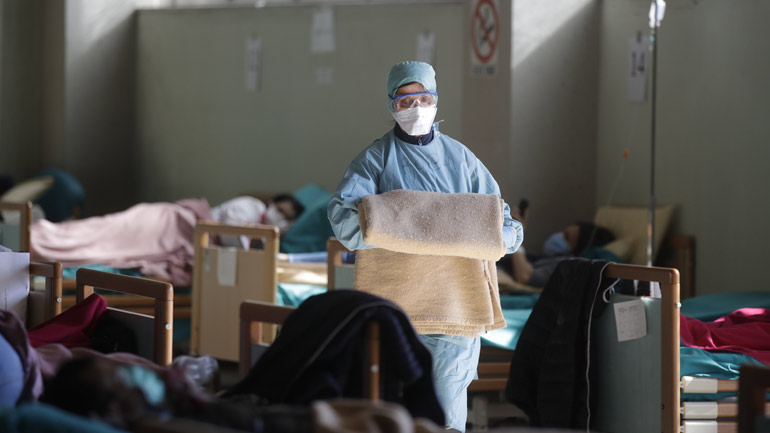 Κορωνοϊός: Η Ιταλία διακρίνει «φως στην άκρη του τούνελ»