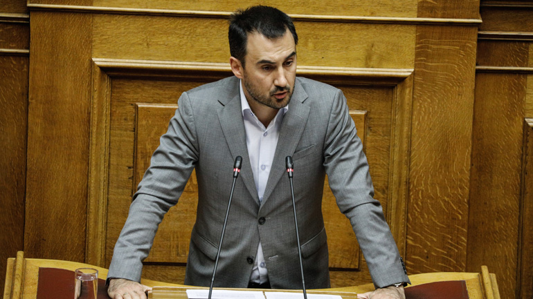 Χαρίτσης: Αντί για έκκληση για εθελοντές, η κυβέρνηση να προχωρήσει τώρα σε προσλήψεις γιατρών και νοσηλευτών