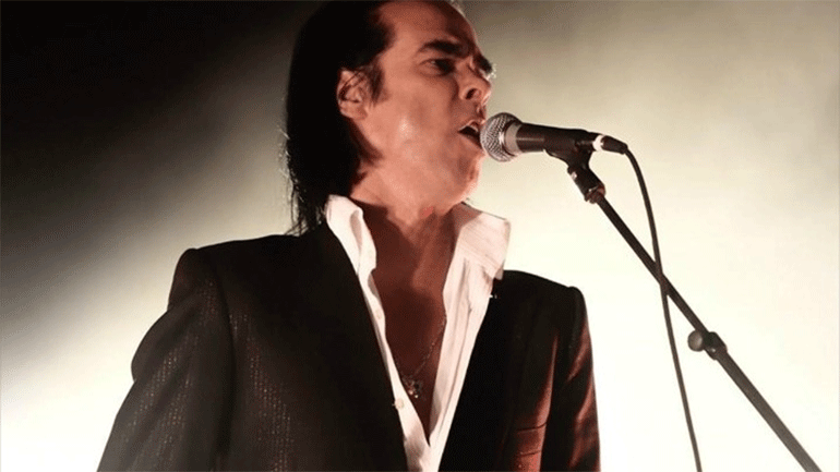 Νικ Κέιβ :«Πρέπει να ζήσουμε πολύ διαφορετικές ζωές κατά τη διάρκεια του κορωνοϊού»