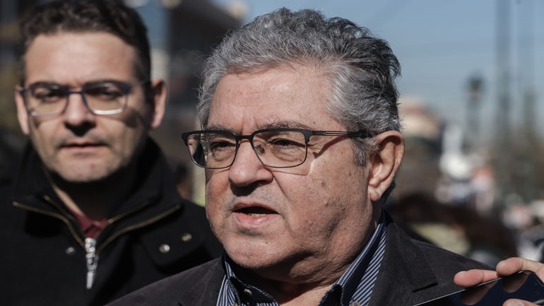 «Η ομοψυχία του ελληνικού λαού πρέπει να εκφραστεί απέναντι στις πολιτικές που βάζουν σε κίνδυνο τη ζωή και την υγεία του»