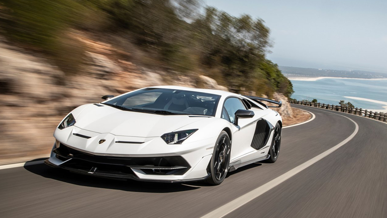 Πρόβλημα στη Lamborghini Aventador SVJ λόγω λάθους εργαζομένου