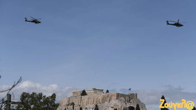 Επέτειος 25ης Μαρτίου: Η διέλευση Mirage και ελικοπτέρων πάνω από το Σύνταγμα