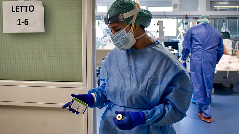 Ιταλία: Νοσοκόμα αυτοκτόνησε όταν διαγνώστηκε με τον κορωνοϊό, φοβούμενη πως θα τον εξαπλώσει